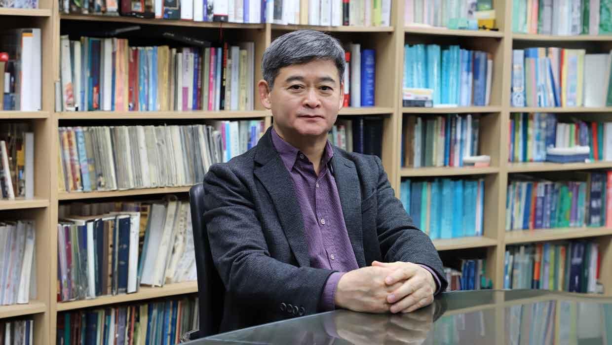 Kim Ji-hwan, professor of the Academy of Chinese Studies, inaugurated as president of The Manchurian 대표이미지